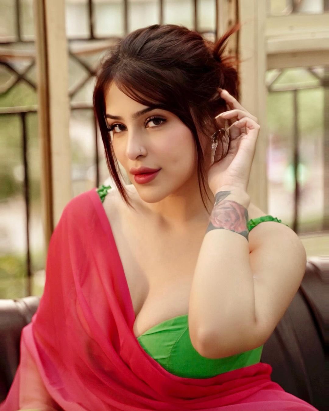 GHk4IQNW4AAX5hp?format=jpg&name=large