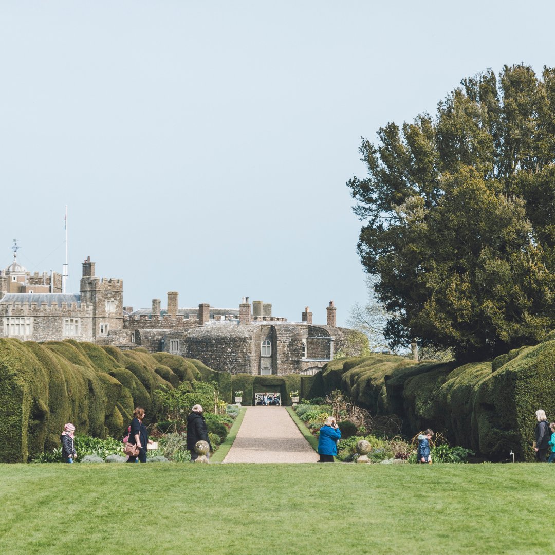 ❗Unfortunately, due to the adverse weather, the gardens at Walmer Castle will also be shut this morning (Fri 1 March).❗ The Tea Rooms and Gift Shop will remain open as usual for visitors to enjoy.