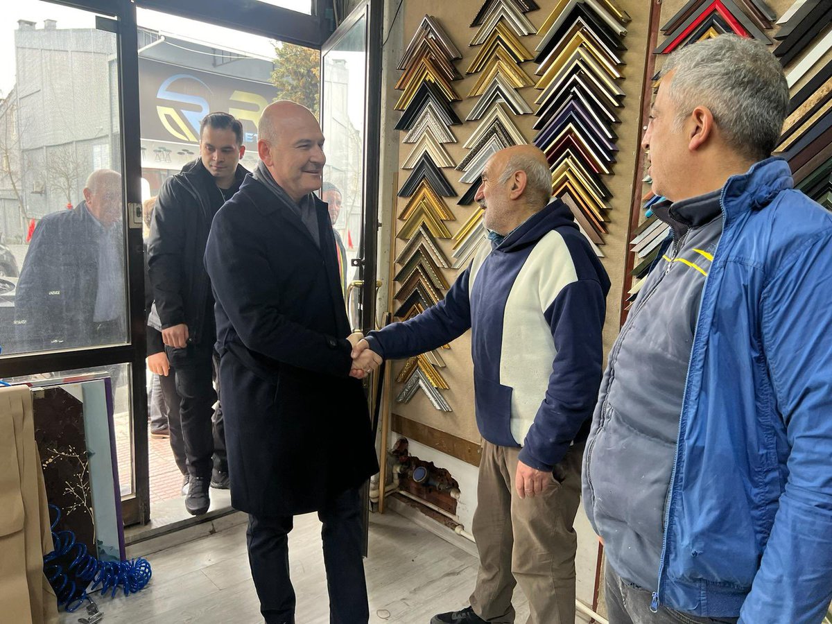 suleymansoylu's tweet photo. Bereketli bir Cuma gününde Sultangazi’deki Gamas Mobilyacılar Sanayi Sitesi’ndeyiz.

Metin Karabulut Başkan ve yönetimine, esnaflarımıza, işlerinin üstadı olan ustalarımıza ve zanaatkarlarımıza bol rızıklı hayırlı günler… https://t.co/lkoVgBK1Ly