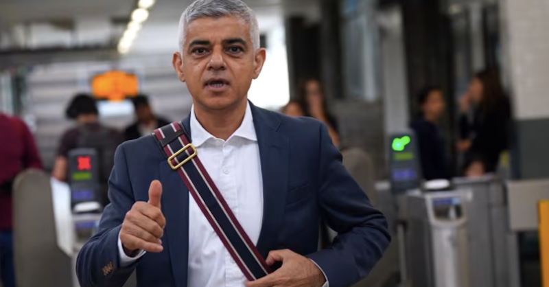 MayorofLondon's tweet photo. I’m delighted that @TfL’s Off Peak Fridays trial will start on 8 March. 

By encouraging more people back into the city on Fridays, we'll give our shops, restaurants and venues a big boost. 

I’m making a call to all Londoners: to help London keep roaring back, Let’s Do Fridays!