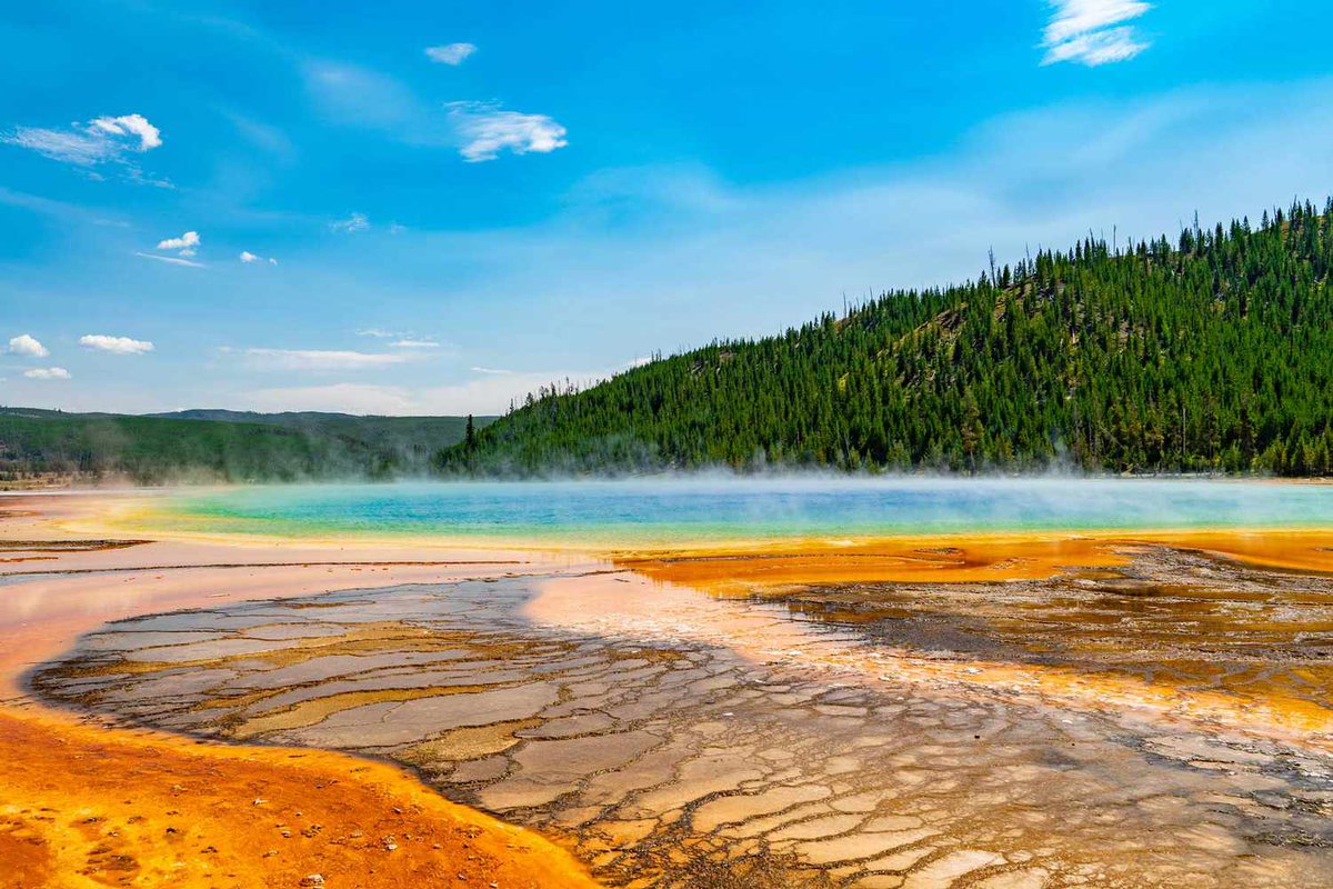 #onthisday in 1872, Yellowstone becomes the world's first national park. Yellowstone features dramatic canyons, alpine rivers, forests, hot springs and gushing geysers, including its most famous, Old Faithful.