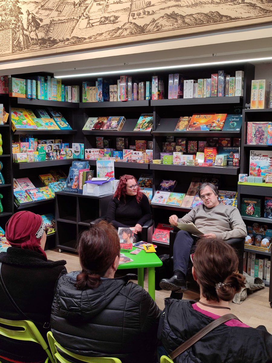 Ayer fue un día increíble. Disfruté muchísimo.Comparto alguna fotico de la presentación del libro #SINFORMA en <a href="/FONTMIMIR/">LAFONTDEMIMIR</a> 
Gracias a todos ♥️🥰