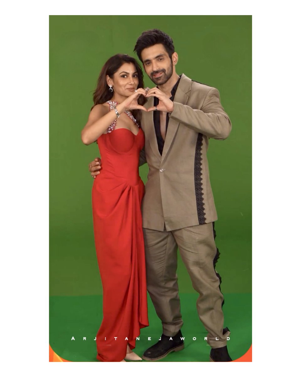 arjitanejaworld's tweet photo. Besties AJ &amp; SJ just doing their thing ♥️🤩😉 

📸 @arjitaneja♥️ 

#ArjitTaneja #Arjit #SritiJha #Amruta #SritiJha𓃵 #ViratAhuja #SriJit #KaiseMujheTumMilGaye #AmVira #AmrutaBhavaniChitnis #Virat #KMTMG #ZRA #ZRA2024 #Throwback #BTS https://t.co/BpRkORe9a5