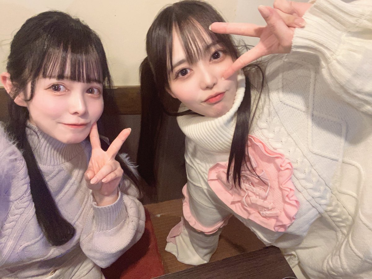 念願の恋ももさんとお写真撮れた🥰
終始顔がｲｲｯとオタク根性出してしまいました₍ᐢ‥ᐢ₎ ♡ https://t.co/wbuSh5F3V7