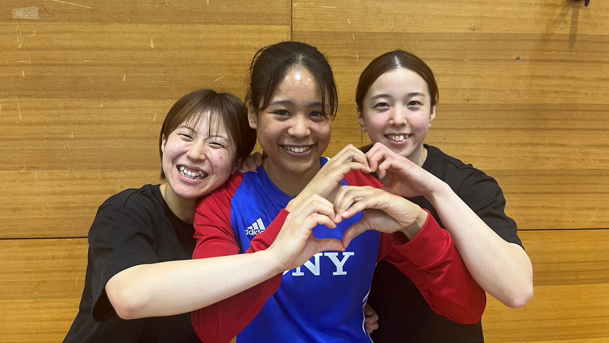 サイン会情報== 3月3日の試合終了後のサイン会は、大沢選手、金城選手