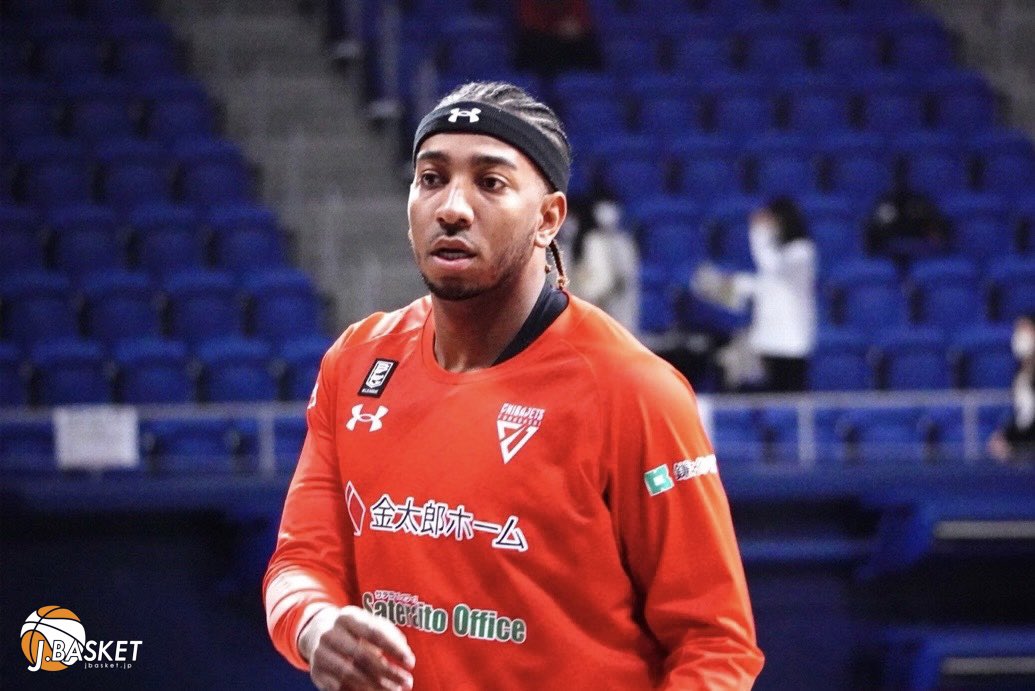 【Bリーグ】クリストファー・スミス
千葉ジェッツに帰ってくる
2023-24シーズン新規契約

コメント
「皆さんこんにちは！
日本、そして千葉ジェッツに戻って来れて嬉しいです！オーストラリアへ行ってからも、ブースターの皆さまからいつも愛のあるメッセージを沢山もらい、本当に力になりました。