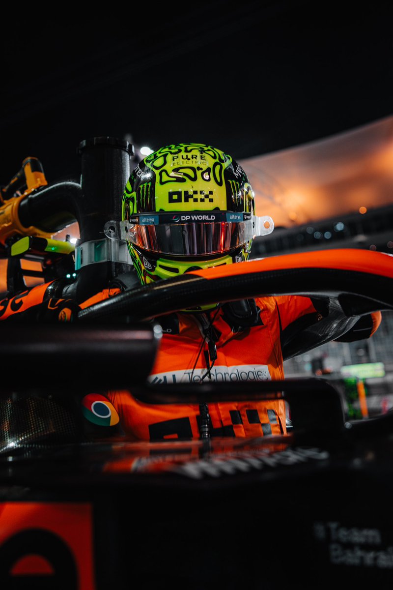 LN4's tweet photo. get in, we’re going qualifying https://t.co/M1HEsNO6Cb