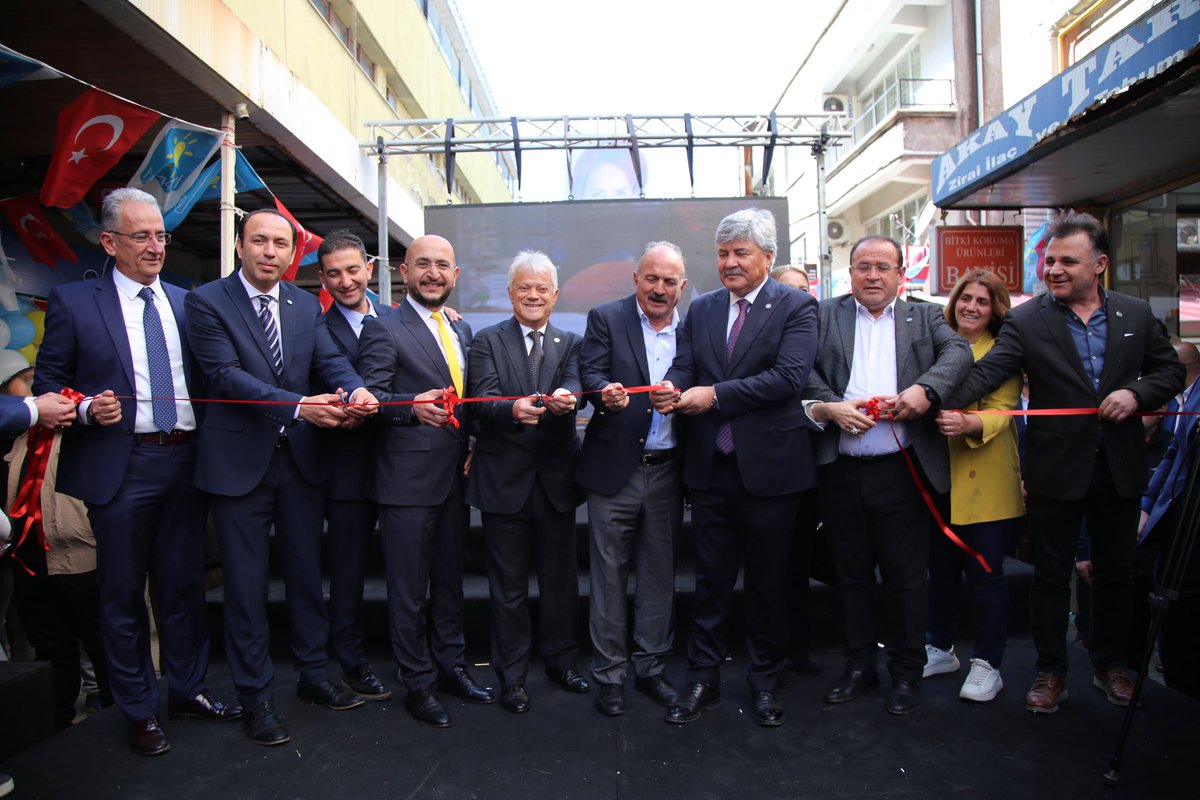 Teşekkürler Menteşem!

Seçim Koordinasyon Merkezimizin açılışını coşkuyla gerçekleştirdik.
Bu mutlu, gururlu ve heyecanlı günümüzde bizleri yalnız bırakmayan, gücümüze güç katan halkımıza yürekten teşekkür ederiz.
30 gün sonra zaferle çıkacağız.

#menteşe
#nizamoğluvar