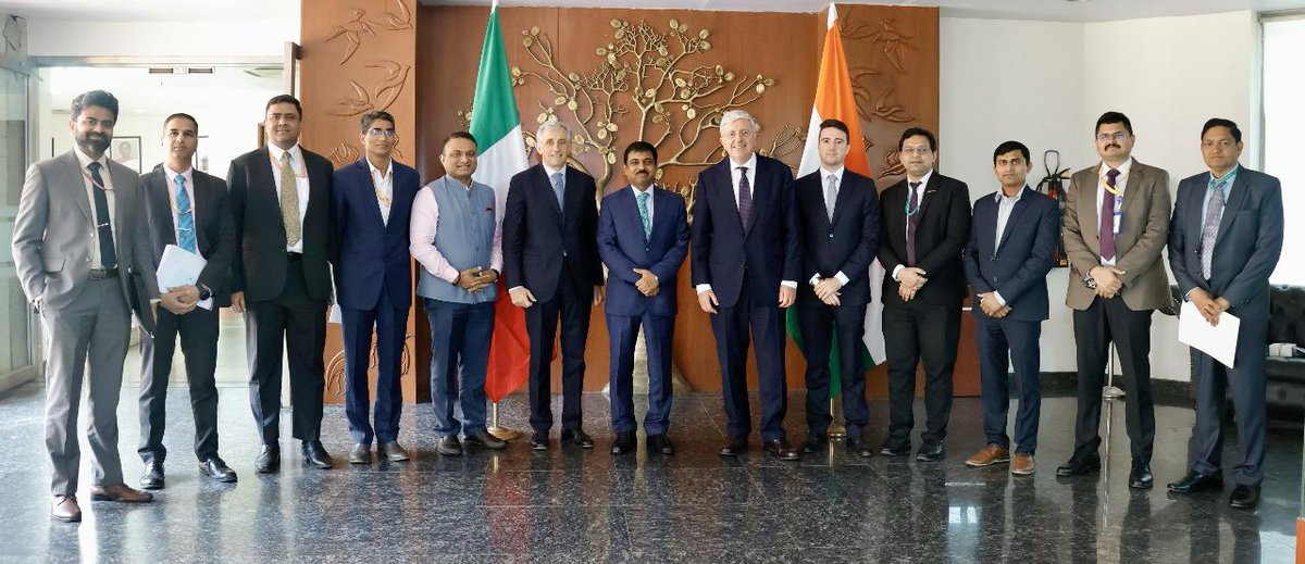 Both sides held extensive discussions on visa, consular & MMPA matters that aim to further deepen people to people relations. @IndianDiplomacy @MEAIndia @IndiainItaly @CGIMilan @ItalyinIndia @drkjsrini