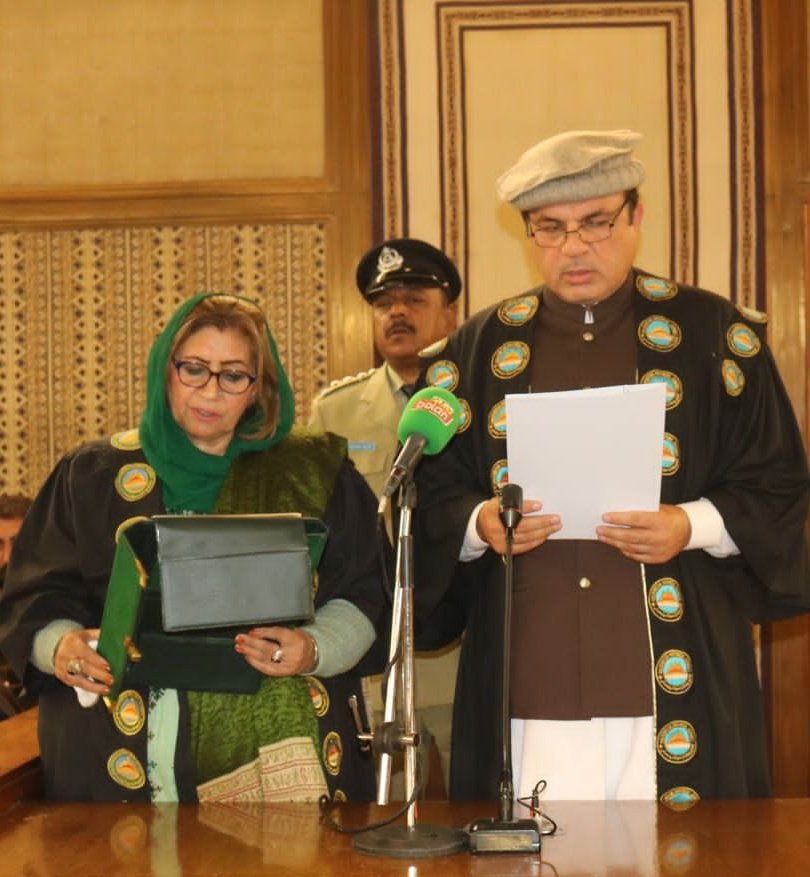 Ms. Ghazala Gola Begum took oath as Deputy Speaker of the @PaBalochistan. She is the 17th Deputy Speaker of the Balochistan Provincial Assembly.