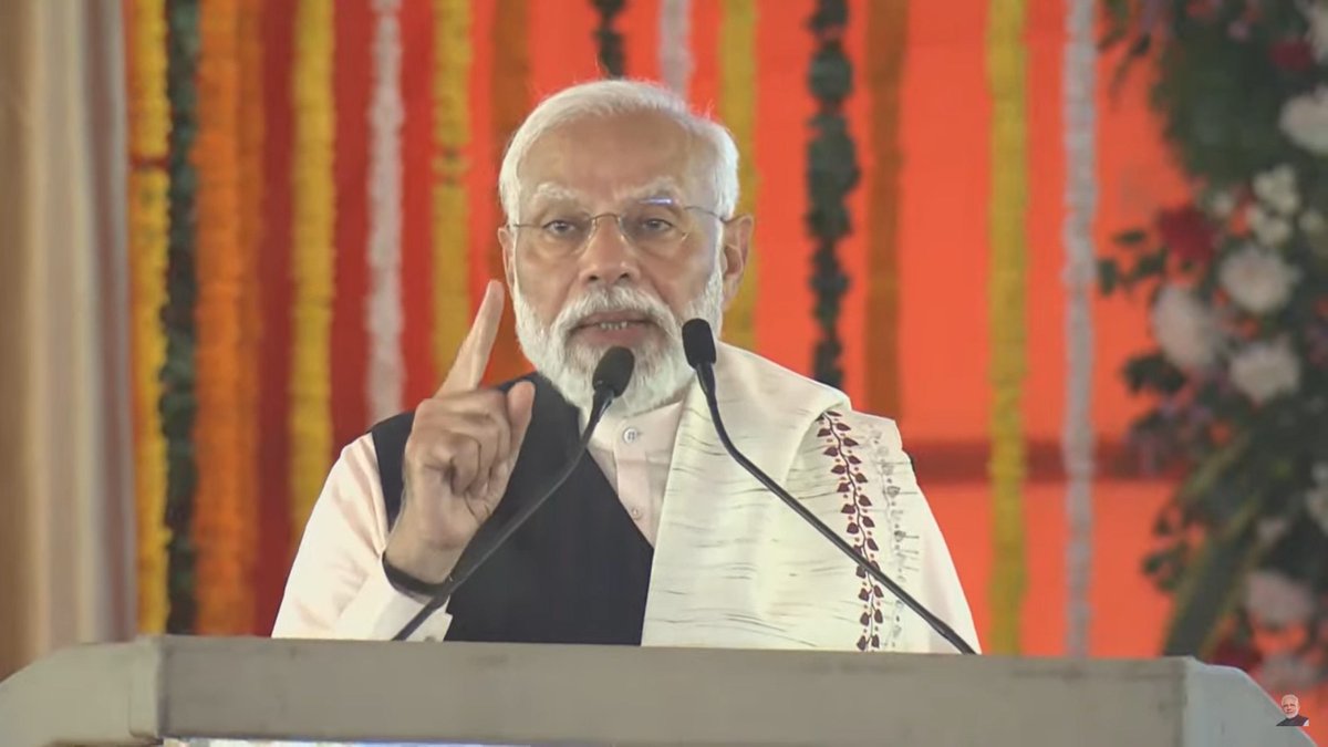 BJP4Jharkhand's tweet image. धनबाद के सिंदरी में बने #HURL खाद कारखाने से प्रत्यक्ष रूप से एक हजार और अप्रत्यक्ष रूप से 20,000 से अधिक लोगो को रोजगार मिलेगा |

#VijaySankalpMaharally