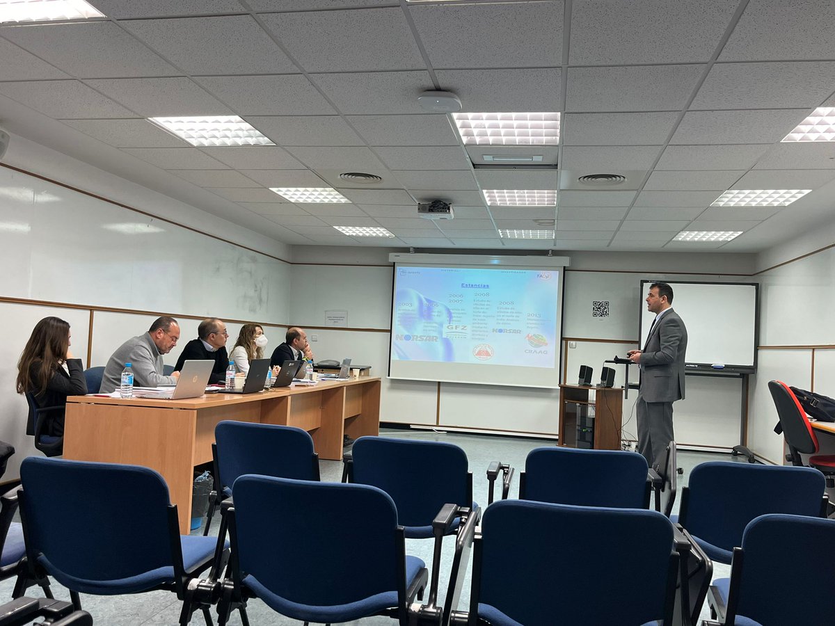 Tenim un nou catedràtic a l'àrea de teoria del senyal i comunicacions, enhorabona Juanjo Galiana!