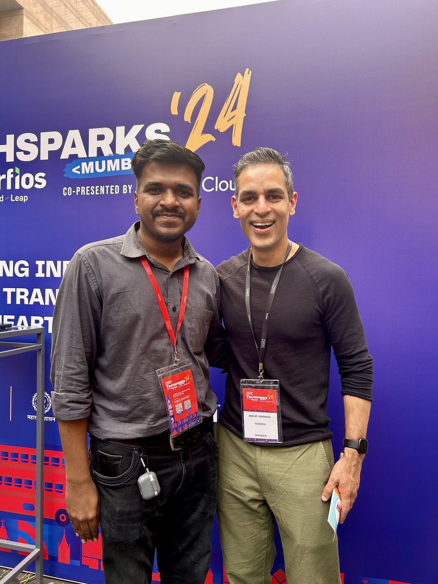 wable_swapnil's tweet photo. @warikoo , the dynamic entrepreneur and author graced the #TechSparksMumbai2024 Fest, today.
 
His energy is infectious 😍😍

@YourStoryCo @_TechSparks https://t.co/g9vMwrZKb3