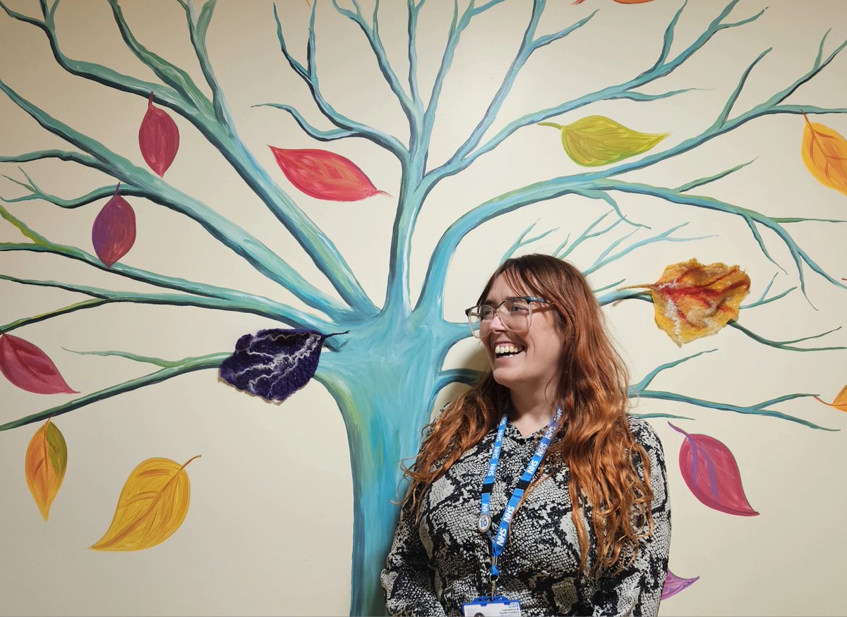 This #EatingDisordersAwareness week meet Dr Jane Evans, Consultant Clinical Psychologist in our Eating Disorders Service. Jane works with people with a range of  disorders to help their recovery. Glimpse into a day in Dr Jane's life on our website. bit.ly/42ZvBXN