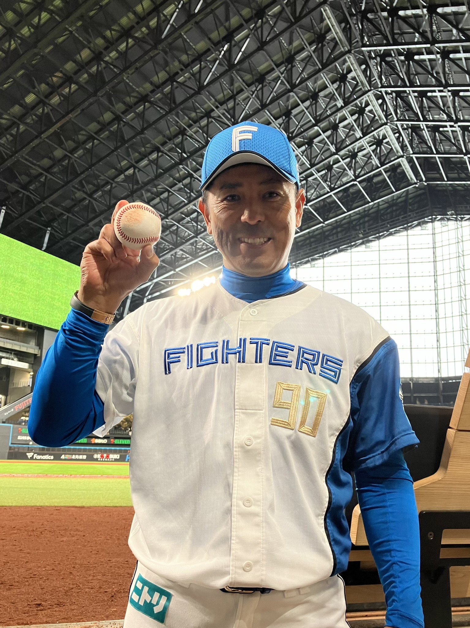 元日本ハムファイターズ稲葉篤紀ダンロップファイル おいしい 元日本ハムファイターズ稲葉篤紀ダンロップファイル おいしい