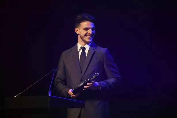 RobertBiko's tweet photo. Premier League Player of the Year at the 2024 Football London Awards 🏆
A legend in the making. https://t.co/9igIc9lnnD