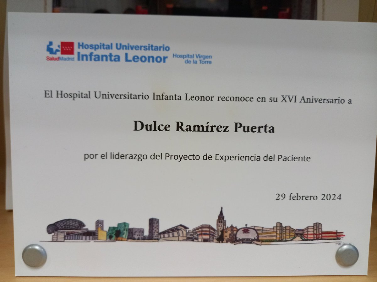 DulceRamPuer's tweet photo. Orgullosa y feliz por este reconocimiento a la #uexpa del #hospitalinfantaleonor. Seguimos...#experiencia #pacientes. Gracias https://t.co/053YVApv3q