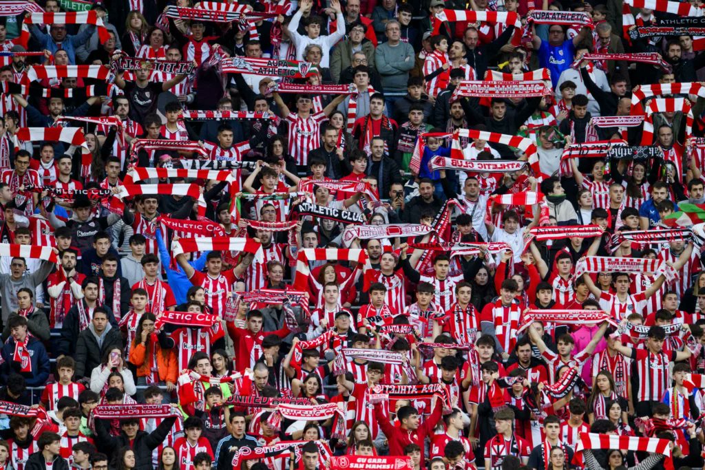 inigodanokbat's tweet photo. Andereño/ Maisu maiteak. Gorane, Xabi, Itziar, Mariví, Edorta, Naroa eta abar:
Mesedez, erakutsi zuen babes osoa gaur eskolara etxerakolanak egin barik doan ikasleari, atzo gabean bere sustraiko baloreak lantzen ibili baitzen, etxerakolanak egin beharrean. Bihotzez, aita bat. 😜 https://t.co/6BwXXu1Iqo