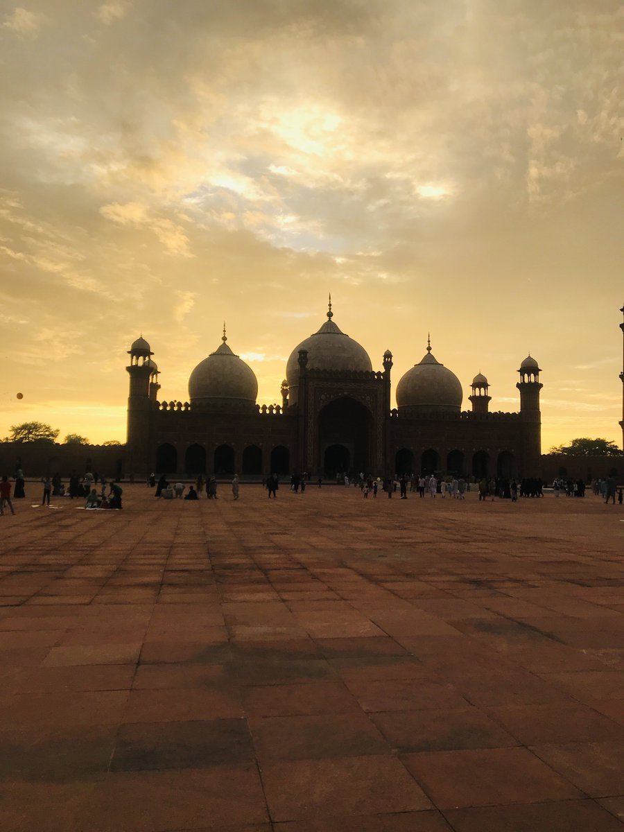 itzraxa's tweet image. Asslam o Alaikum 🫶

Jummah Mubarak ♥️✨

#FromCameraRoll