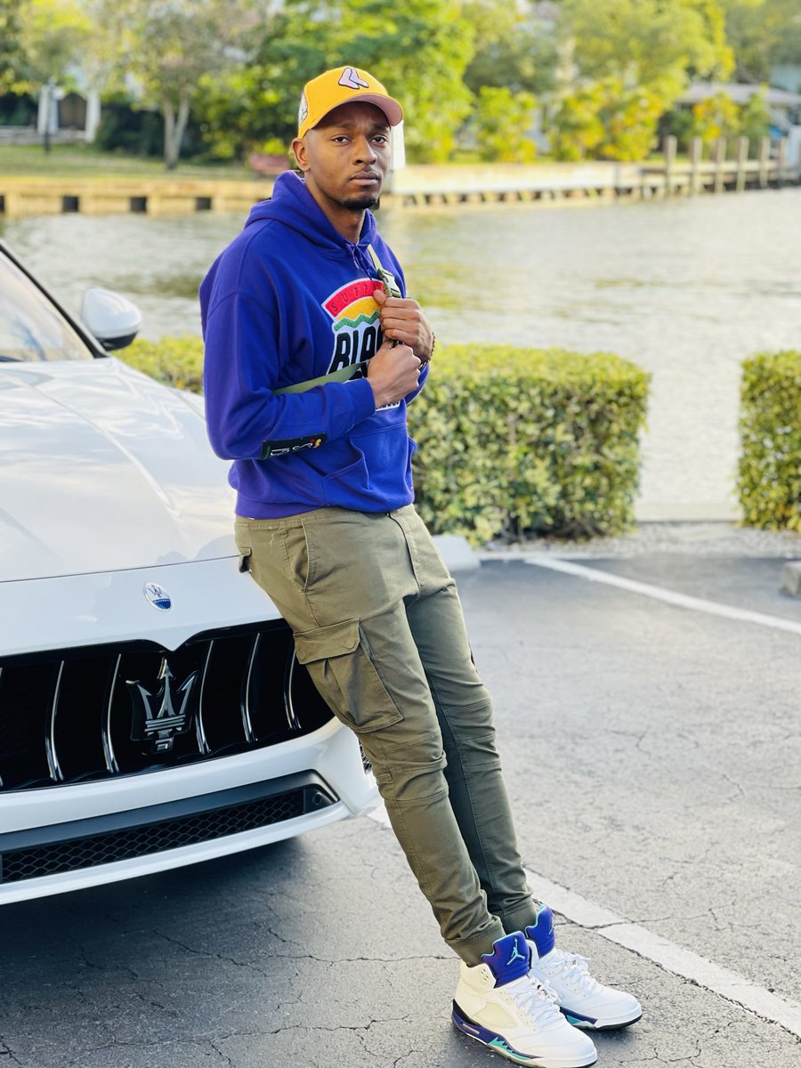 Starbuck_'s tweet photo. What ya see is what ya get ❗️💯 https://t.co/iqGigjRjFH