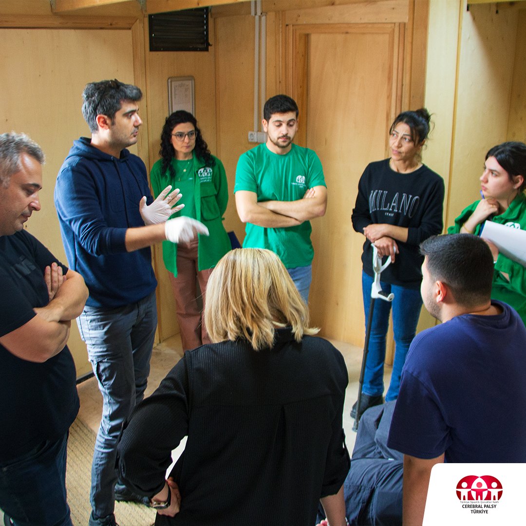 CerebralPalsyTR's tweet photo. Hasan Kalyoncu Üniversitesi Sağlık Bilimleri Fakültesi Dekanı Fizyoterapi ve Rehabilitasyon Bölümü Öğretim Üyesi Prof. Dr. Kezban Bayramlar ve Dr. Öğr. Üyesi Murat Ali Çınar, Hatay’daki Hizmet Birimimizde ampute bireylerle bir araya gelerek 28 konsültasyon gerçekleştirdi. + https://t.co/iJ59sz62QF