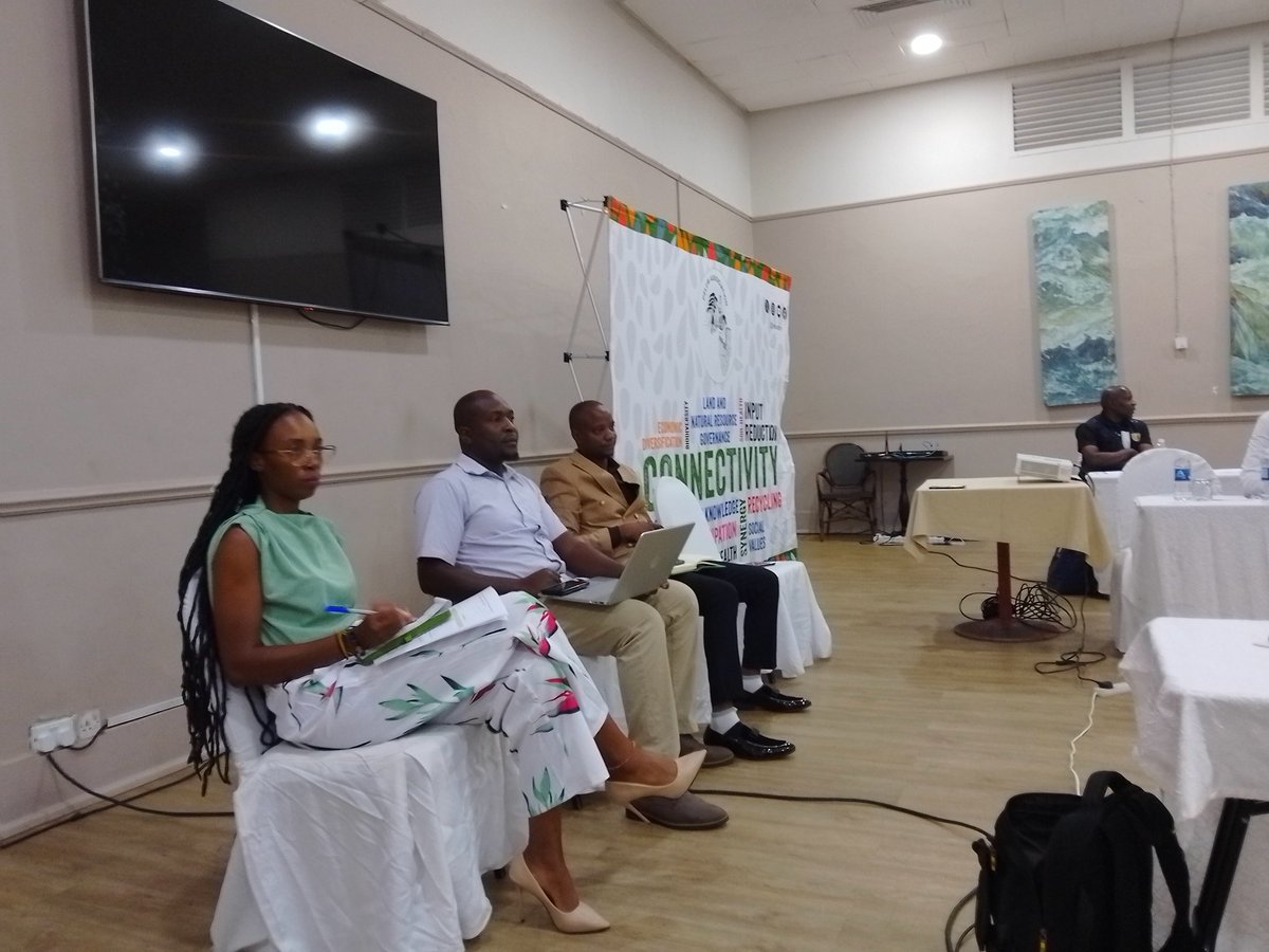 We are currently attending the Youth symposium on Agroecology. Young farmers are meeting to discuss the use of agroecology in the attainment of food sovereignty. There is an urgent need to adopt the thirteen principles of agroecology to create sustainable food systems.