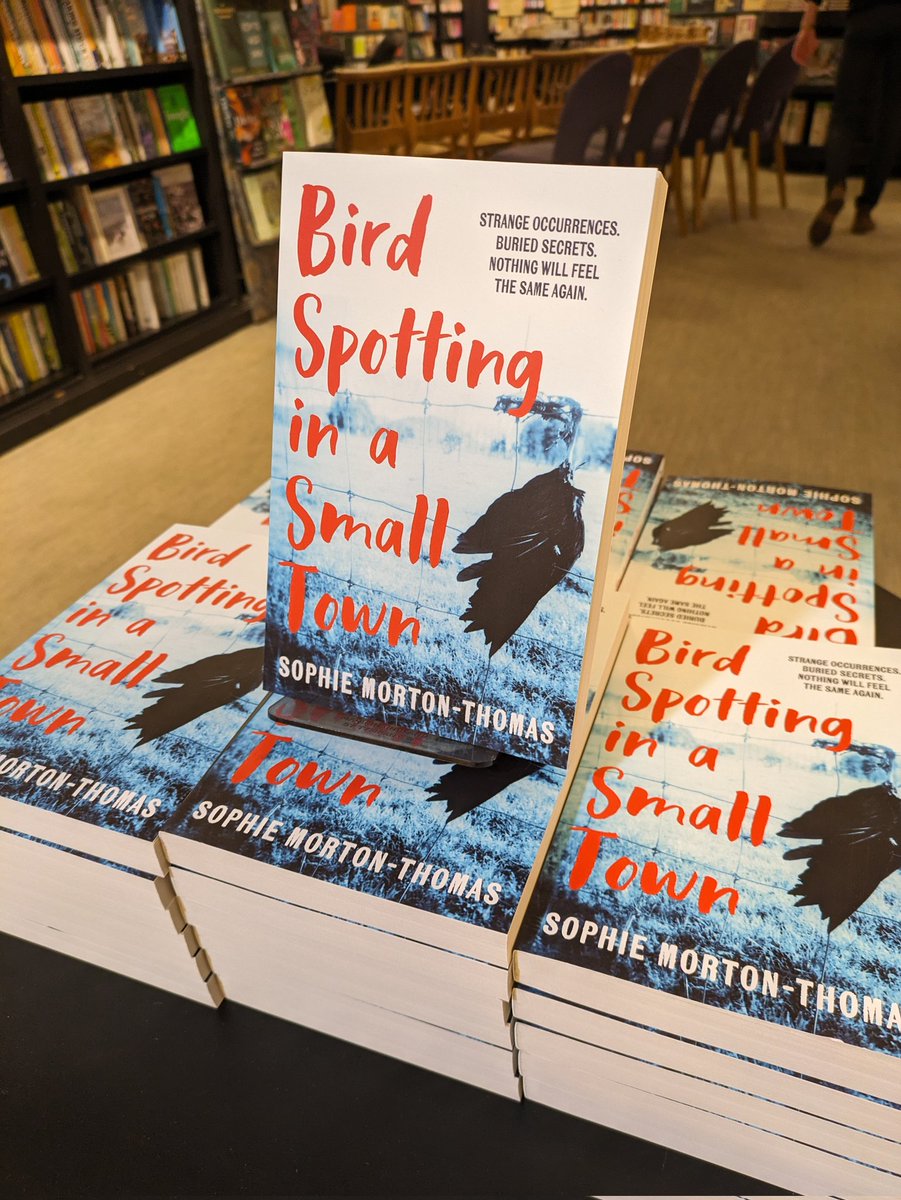 A huge thank you to @sophiemoto1 and everyone who came along last night to the launch event for Sophie's brand new novel 'Bird Spotting in a Small Town'. Signed copies now available in store! #waterstones #sophiemortonthomas #birdspottinginasmalltown