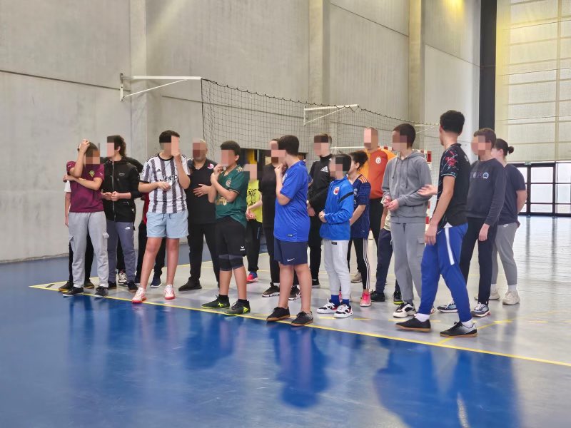 Vacances apprenantes au Collège Georges Holderith.
Au programme : ateliers scientifiques, drôles de Maths, fun français, atelier Vivre ensemble, l’allemand par le jeu et activités sportives.
Une cinquantaine d’élèves ravis! <a href="/Dsden57/">DSDEN de la Moselle</a> <a href="/acnancymetz/">Académie de Nancy-Metz</a> @jcmallick @NAH