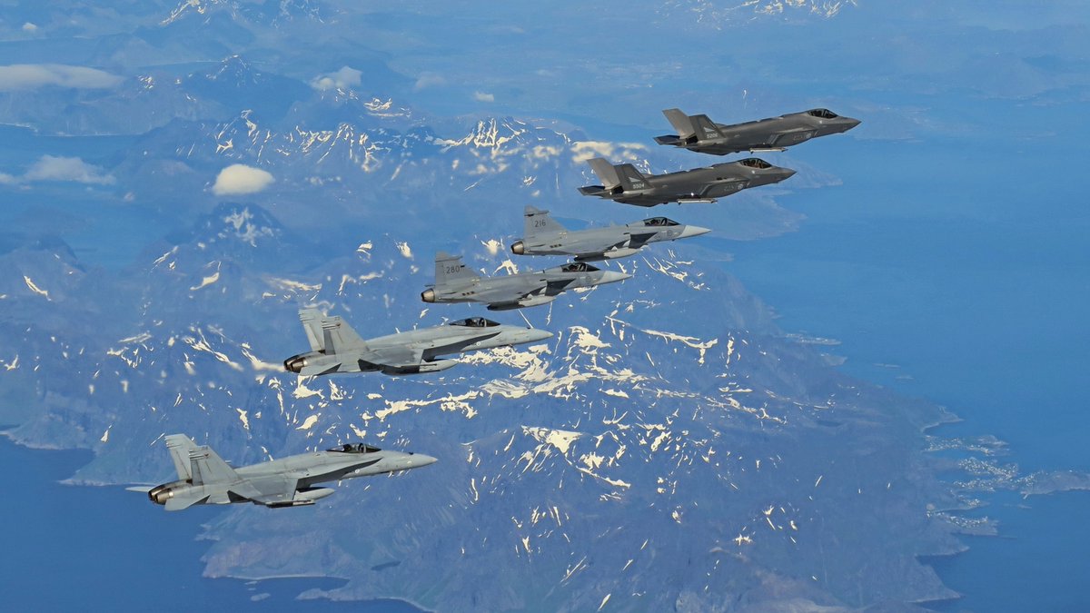 The Finnish Air Force will deploy F/A-18s to Andøya in Norway to operate as part of Allied air power in the #NordicResponse24 exercise. More than 100 aircraft will take part in the exercise in the northern parts of 🇳🇴🇸🇪🇫🇮 on 4‒15 March 2024. Read more: ilmavoimat.fi/en/-/finnish-a…