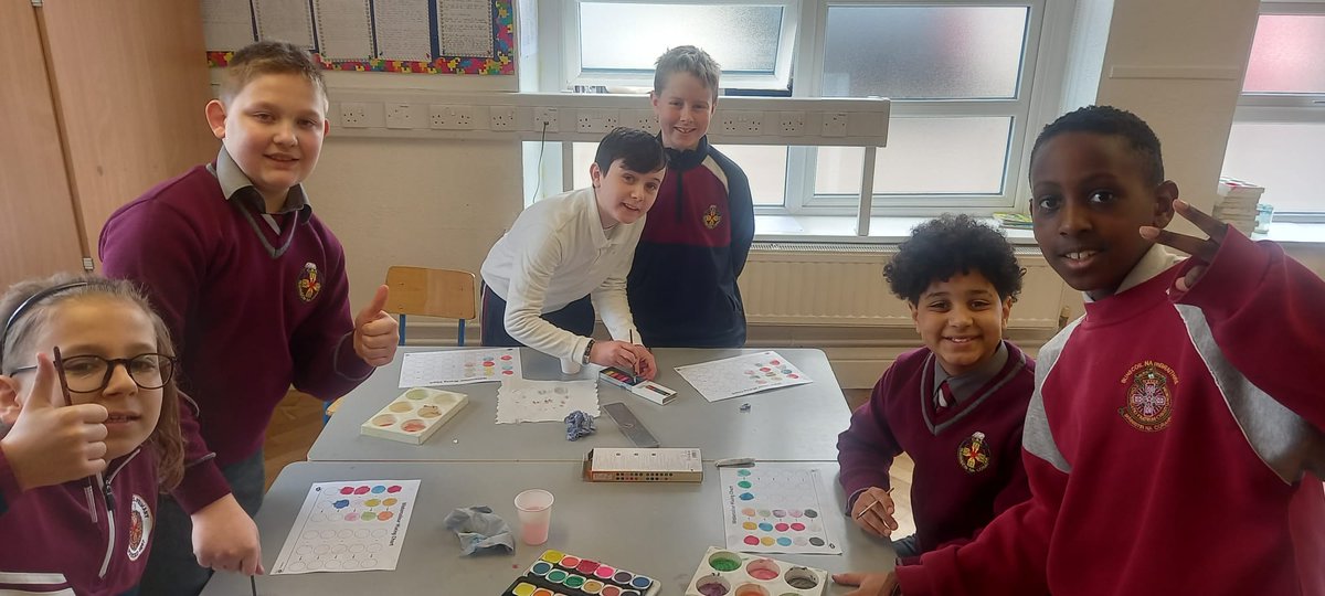 midletoncbs's tweet image. Working on mixing watercolour paints in M. Kara&apos;s this week. So different to working with poster paints but the boys learned loads and had fun too 🎨