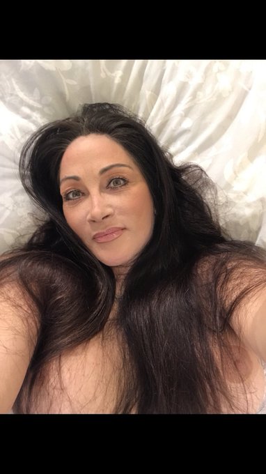 Happy naughty Friday everyone. To those that are members on my onlyfans there will be another bgg scene