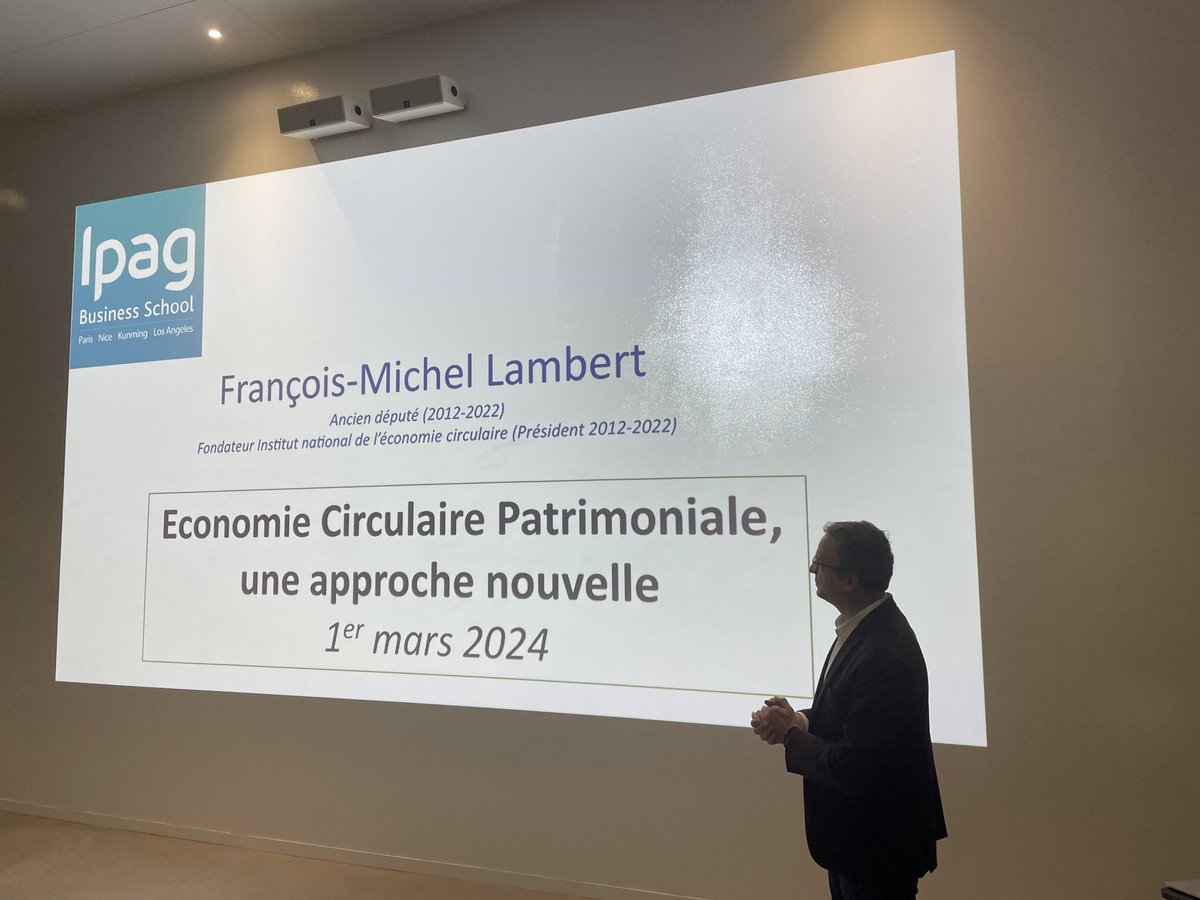 Magnifique conférence sur #economiecirculaire par François-Marie Lambert avec les étudiants de la spécialisation achats et supply chain ⁦@IPAGBS⁩