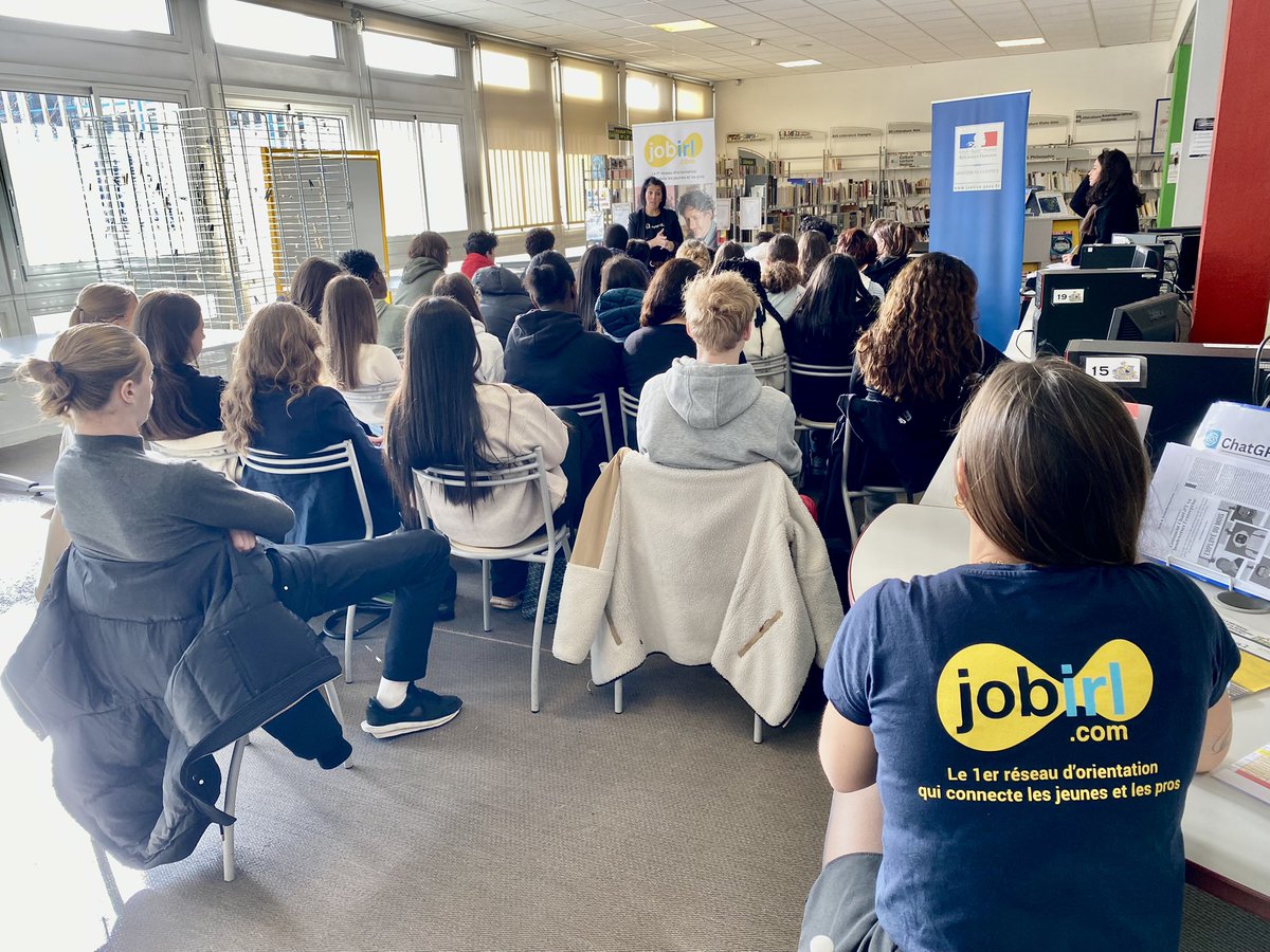 CDI Lycée Berthelot tweet media