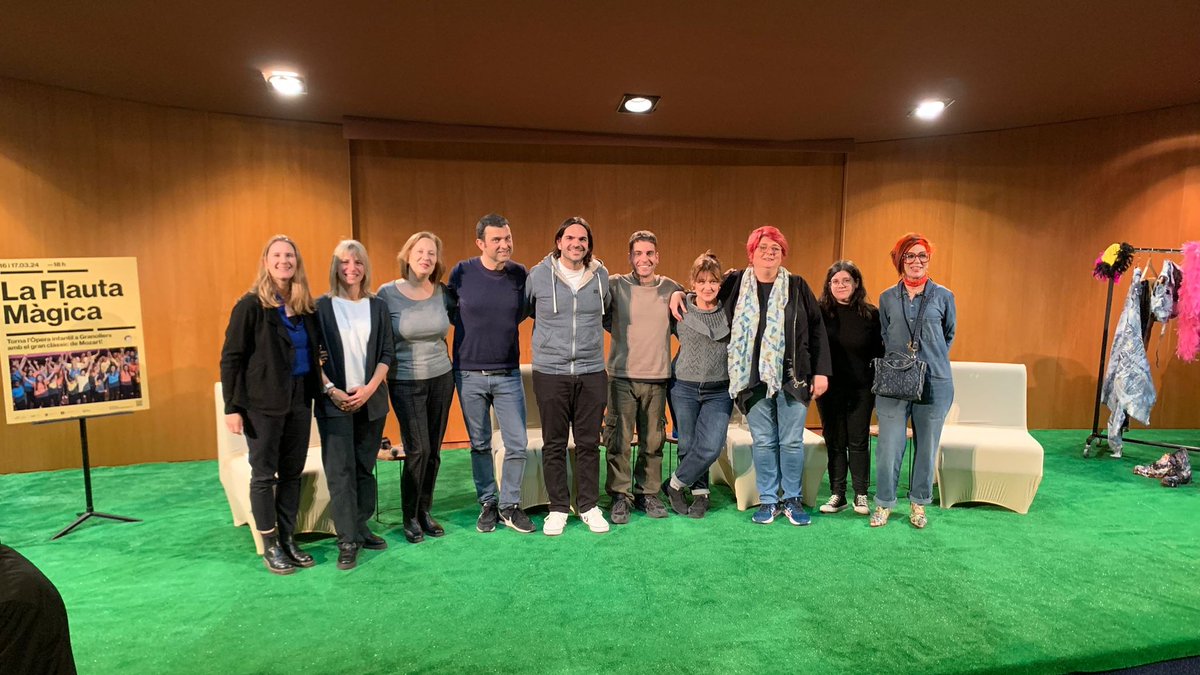 EscolesAC's tweet photo. 🎶 Ahir vam assistir a la presentació de #OperaInfantil, un projecte de @amicsunio, @OCGranollers i @TAGranollers!

👉 Enguany es recupera "La Flauta màgica" i l'alumnat de tercer i quart de primària ja estan preparats! En menys de dues setmanes, arriben els concerts al teatre! https://t.co/bEB7aYEk3W