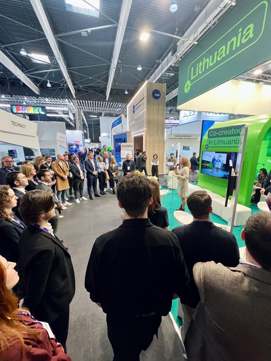 DocLogix's tweet image. #MWC24, and our team feels nothing but gratitude for being a part of a vibrant innovation community. 🧡The opportunity to share experiences and learn the best practices of leading companies from all over the world has broadened our understanding of the global market. 🌍🚀