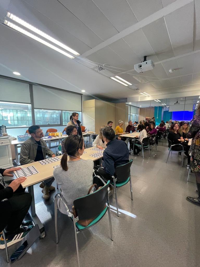 Infermeria CàtedraUB-COIB (@catedra_ub_coib) on Twitter photo Comença la 1a Conferència d’#infermeres referents de #Recerca de #Barcelona organitzada per la <a href="/Catedra_UB_COIB/">Infermeria CàtedraUB-COIB</a> <a href="/COIBarcelona/">Col·legi d'Infermeres i Infermers de BCN (COIB)</a> <a href="/PilarDelgado_/">Pilar Delgado</a> @marta22romero <a href="/GloriaJodar/">Glòria Jodar</a> <a href="/PoyatoToni/">Toni Moreno Poyato</a>
Dinamitzat per la <a href="/nserrat1/">núria serrat</a> <a href="/UniBarcelona/">Universitat de Barcelona</a> Comença la 1a Conferència d’#infermeres referents de #Recerca de #Barcelona organitzada per la <a href="/Catedra_UB_COIB/">Infermeria CàtedraUB-COIB</a> <a href="/COIBarcelona/">Col·legi d'Infermeres i Infermers de BCN (COIB)</a> <a href="/PilarDelgado_/">Pilar Delgado</a> @marta22romero <a href="/GloriaJodar/">Glòria Jodar</a> <a href="/PoyatoToni/">Toni Moreno Poyato</a>
Dinamitzat per la <a href="/nserrat1/">núria serrat</a> <a href="/UniBarcelona/">Universitat de Barcelona</a>