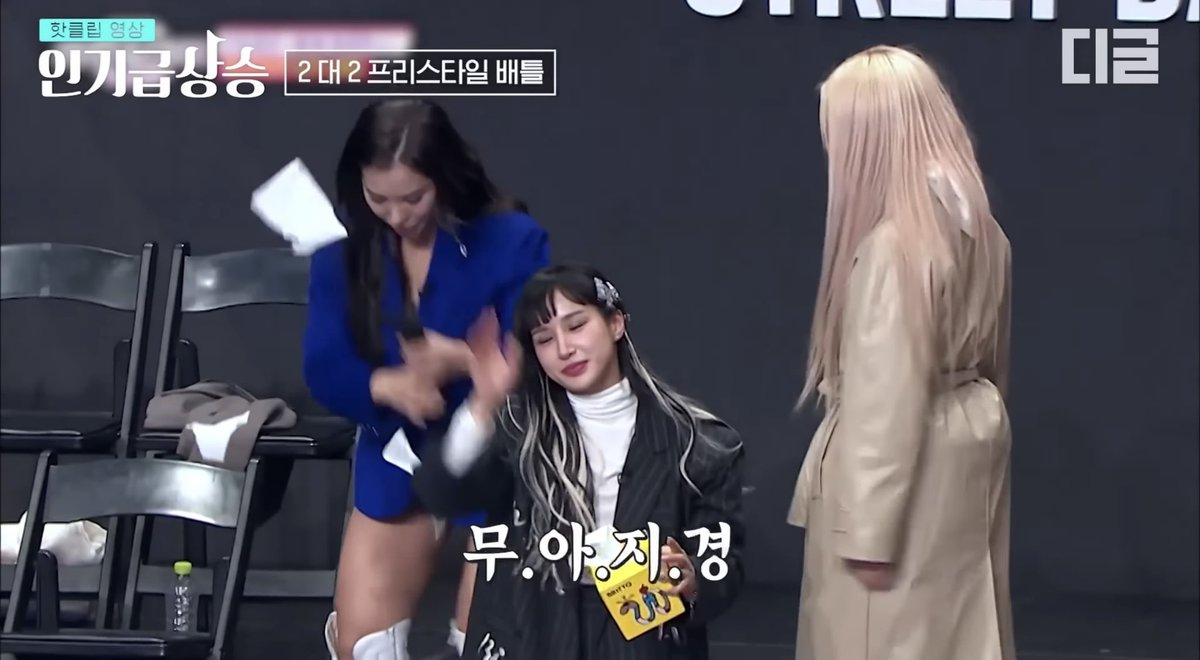 노벰버 (@formyseason) on Twitter photo 