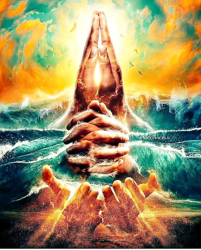 He hecho de todo en esta vida pero siempre con la sensación de que me queda mucho más por hacer. 
Vive, siente, ama, equivócate y respira... Respira lo más fuerte que puedas y deja entrar en ti la sensación de vivir una vida de verdad.