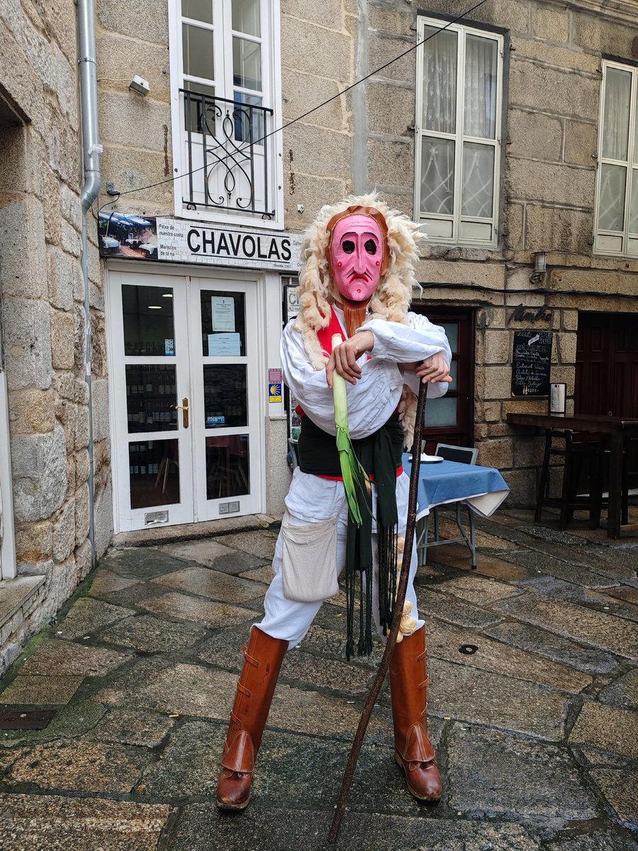 No Entruido de Vigo hai un único rei, o Merdeiro, posiblemente o maior proceso de recuperación cultural das últimas décadas nesta cidade

Avante o Merdeiro! <a href="/OMerdeiro/">O Merdeiro</a>