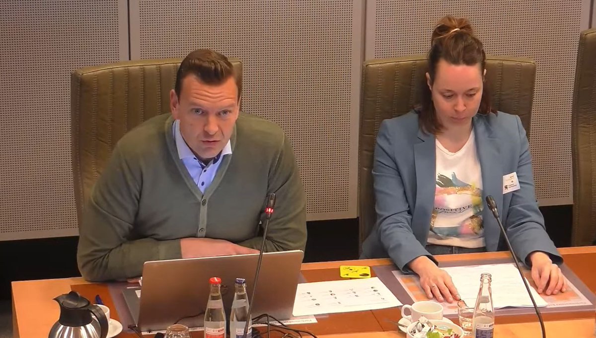CAW (@cawgroep) on Twitter photo Wat doet CAW voor slachtoffers en daders van seksueel geweld? Hoe werken we precies en welke uitdagingen zien we? <a href="/BartAClaes/">Bart Claes</a> en Joni Janssens geven toelichting in de commissie Bijzondere commissie voor de evaluatie van de aanpak van seksueel misbruik in de Kerk van het <a href="/vlaparl/">Vlaams Parlement</a> Wat doet CAW voor slachtoffers en daders van seksueel geweld? Hoe werken we precies en welke uitdagingen zien we? <a href="/BartAClaes/">Bart Claes</a> en Joni Janssens geven toelichting in de commissie Bijzondere commissie voor de evaluatie van de aanpak van seksueel misbruik in de Kerk van het <a href="/vlaparl/">Vlaams Parlement</a>
