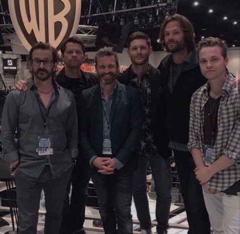 A L E X A N D E R tweet media