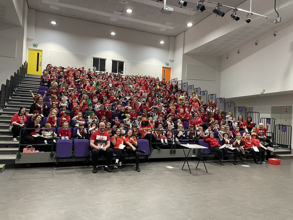 Dydd Gwyl Dewi <a href="/BaeBaglan/">Ysgol Bae Baglan</a> 🌼