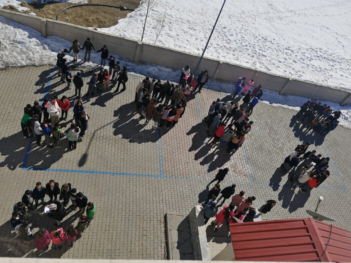 1-7 Mart Deprem Haftası kapsamında Afet ve Acil Durum Eğitim Tatbikatı 'nı okulumuzda gerçekleştirdik.
<a href="/tcmeb/">Millî Eğitim Bakanlığı</a>
<a href="/miakarali/">Mustafa Karali</a>
<a href="/agrimem/">AĞRI MEM</a>
<a href="/hasan_kokrek/">Hasan Kökrek</a> 
<a href="/Diyadin004/">DİYADİN KAYMAKAMLIĞI</a>
<a href="/remzi0479/">Remzi Işık</a>