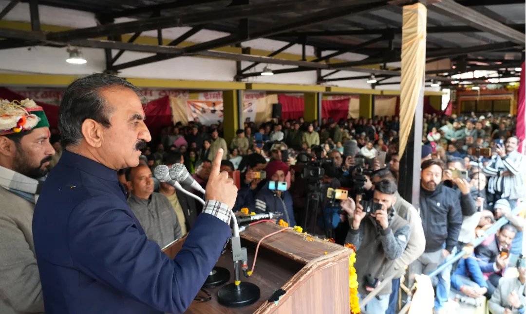 dprhp's tweet photo. आज #HPCM ठाकुर @SukhuSukhvinder ने सोलन के धर्मपुर में एक जनसभा को सम्बोधित किया और कसौली विधानसभा क्षेत्र के लिए विभिन्न विकासात्मक परियोजनाओं का शिलान्यास एवं लोकार्पण किया।
कार्यक्रम स्थल पहुंचने पर मुख्यमंत्री का स्थानीय लोगों ने आत्मीयता भरा स्वागत किया।
1/2 https://t.co/LdEg2yEExO