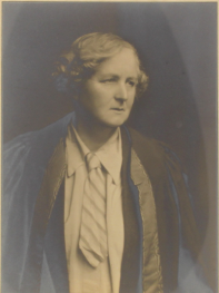 In 1900 Aleen Cust was prevented from sitting the veterinary exams due to her gender. It was not until 1922 that she sat the exams (gaining the highest marks) and became the first woman to qualify as a veterinary surgeon: bit.ly/48Dj0eb #IWD2024 #EYAWomen
