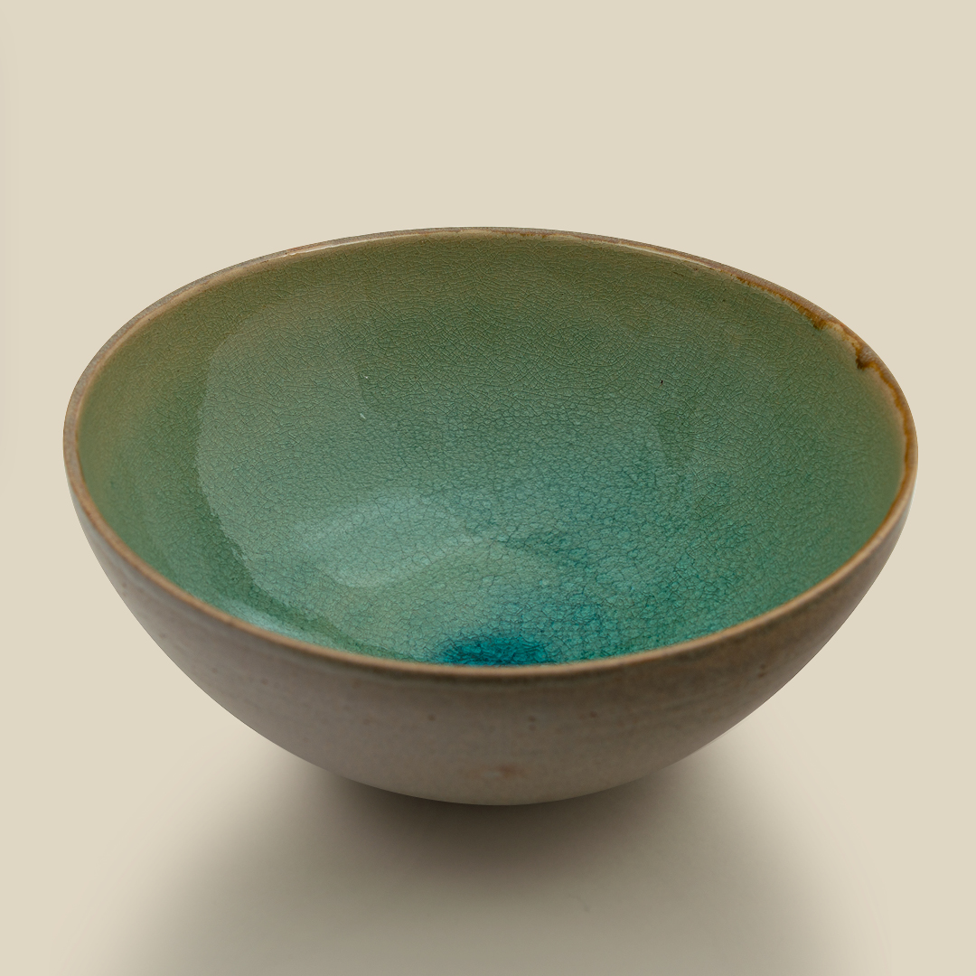 El cheffe's sister has been given a new visual identity for her ceramics pottery. The minimalist design speaks Claire with ABC Dinamos Whyte Inktrap 💦💦 More to come soon.

#claire #pottery #ceramics #tatrung