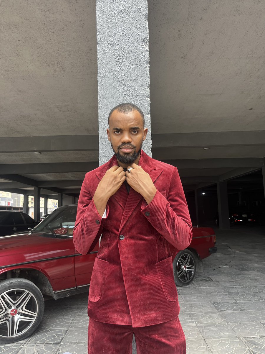 oseyithegreat's tweet image. Happy New Month Fam 🏄🏽‍♂️ 

🧥- @OseyiAdams