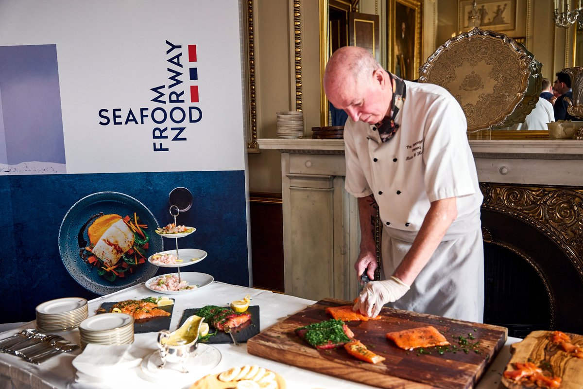 Happy to have hosted the Norwegian Minister for Fisheries and Ocean Policy @CecilieMyrseth in London this week to promote 🇳🇴-🇬🇧 seafood cooperation at the annual UK Norway Seafood Summit and the 2024 Fish and Chip Awards! 📷: @Seafood_Norway @NFdep @Mark_Spencer