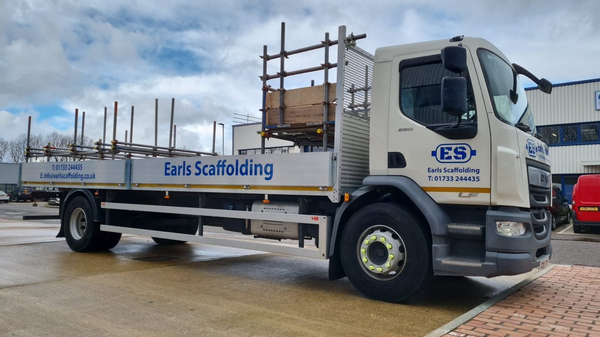 New lorry sign written ready for work.A great much needed addition to the ever growing fleet #busytimes #earlsscaffolding #safetyfirst