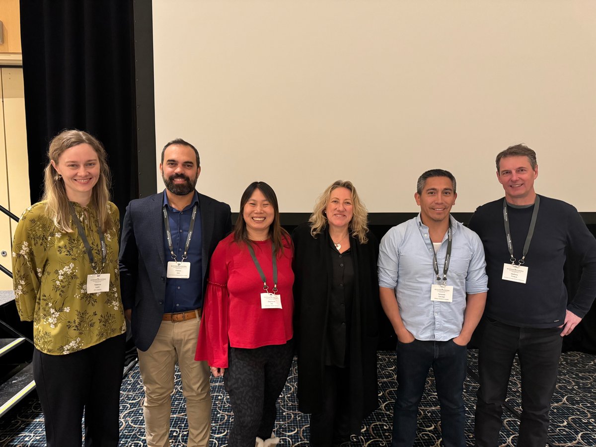 Also had a great time moderating the Aging and Stress Hematopoiesis session at #KSHemato24 together with @stephxie ! Such an outstanding lineup with Dr. Passagué, @FD_Camargo , Dr.  Porteous, Dr. Hitoshi and @rebeccajaustin1 !